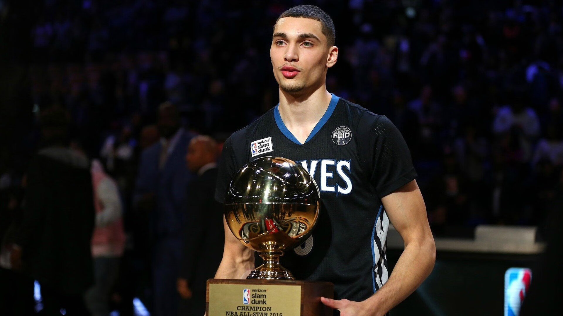 从底特律到世界舞台，利拉德的掌控力如何定义两个赛场