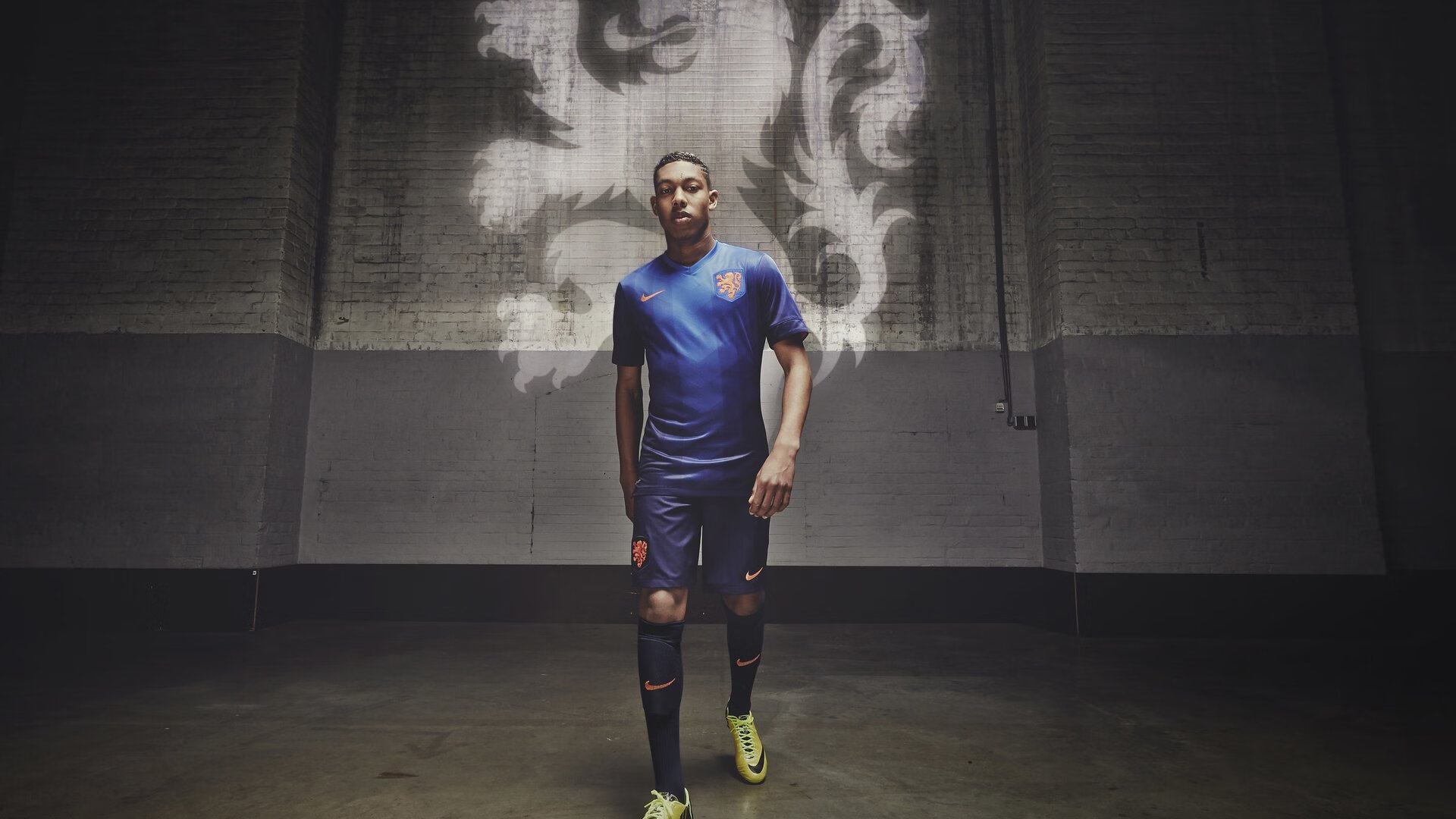 法网鏖战拉沃尔杯,蒂姆点燃赛场